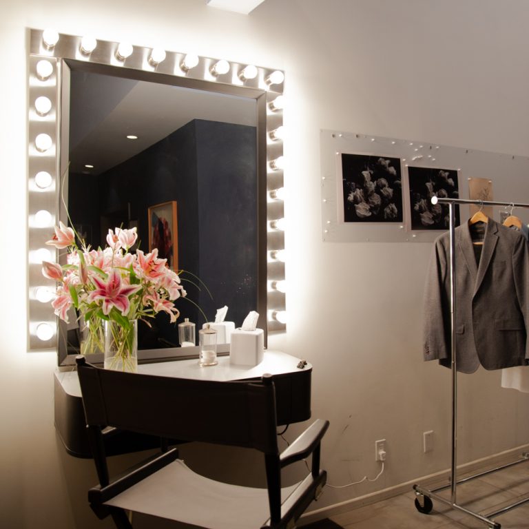 Headshot Photography Makeup Station